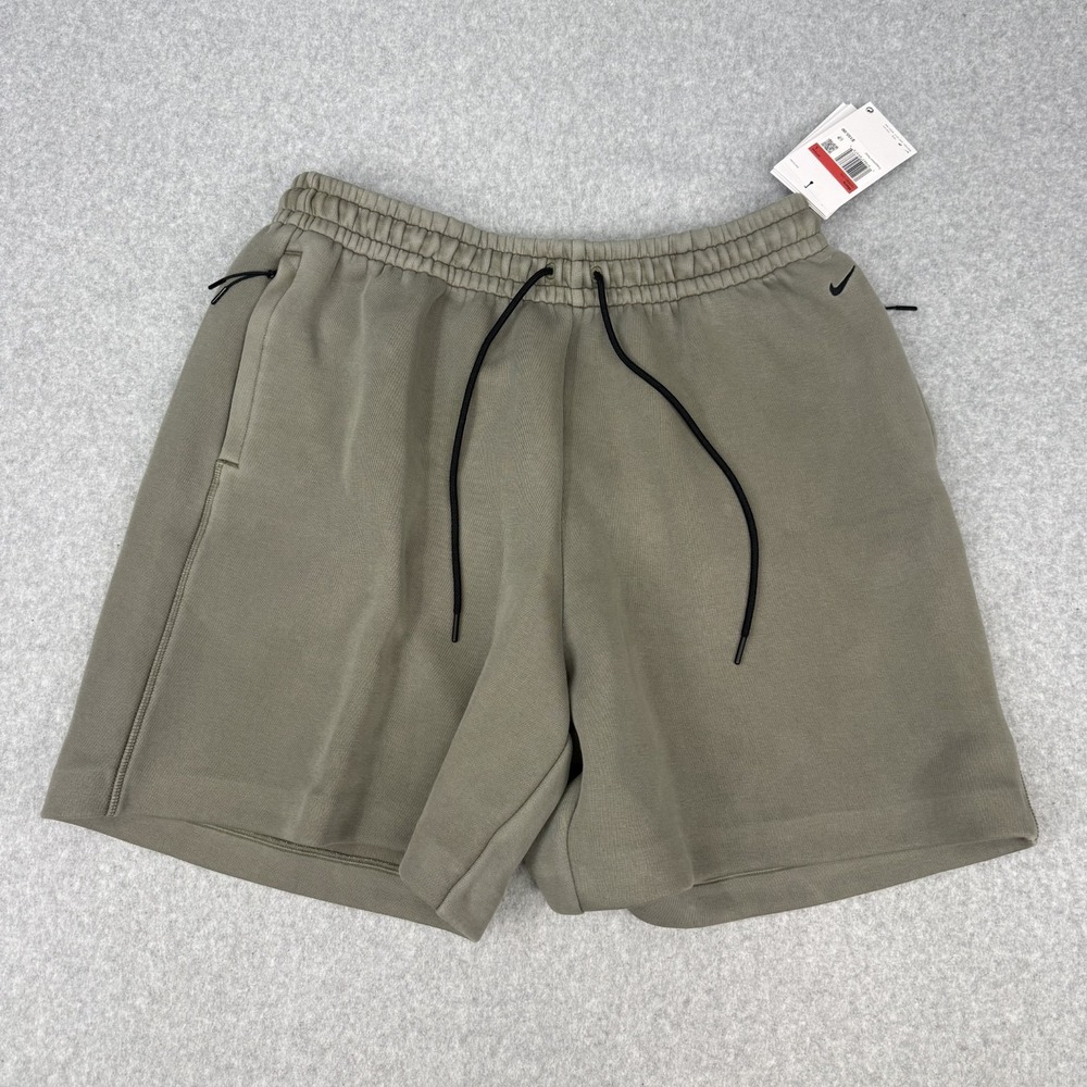 Nike Sportswear Tech Fleece Shorts Light Army Green HJ0692-320 Men's Large